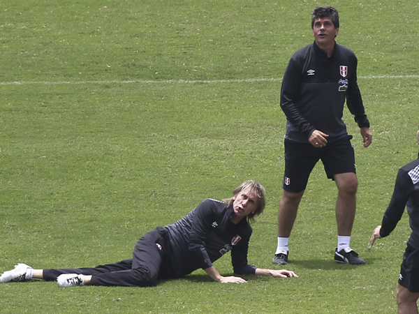 Selección Peruana Ricardo Gareca recibió respaldo de la FPF el