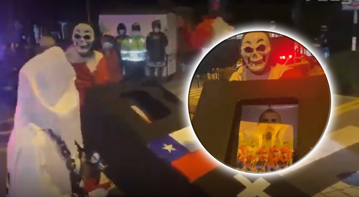 Clásico del Pacífico: Hinchas de Perú llevan ataúd con bandera chilena y cara de Vidal