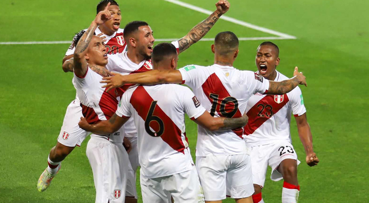 FIFA celebra victoria de Perú sobre Chile por 2-0 y se mete en la pelea