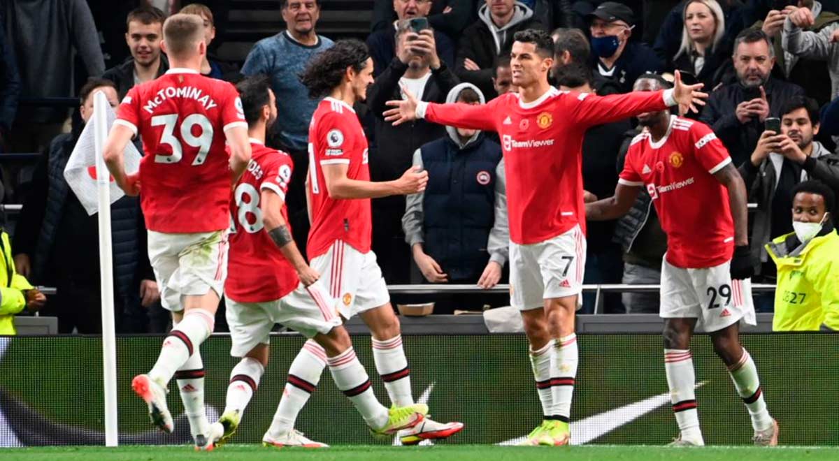 With a goal from Cristiano Ronaldo, Manchester United thrashed Tottenham 3-0.