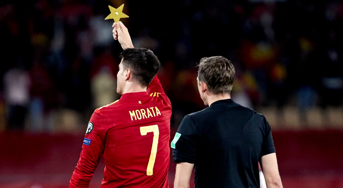 Álvaro Morata y una dedicatoria especial en su gol ante Suecia