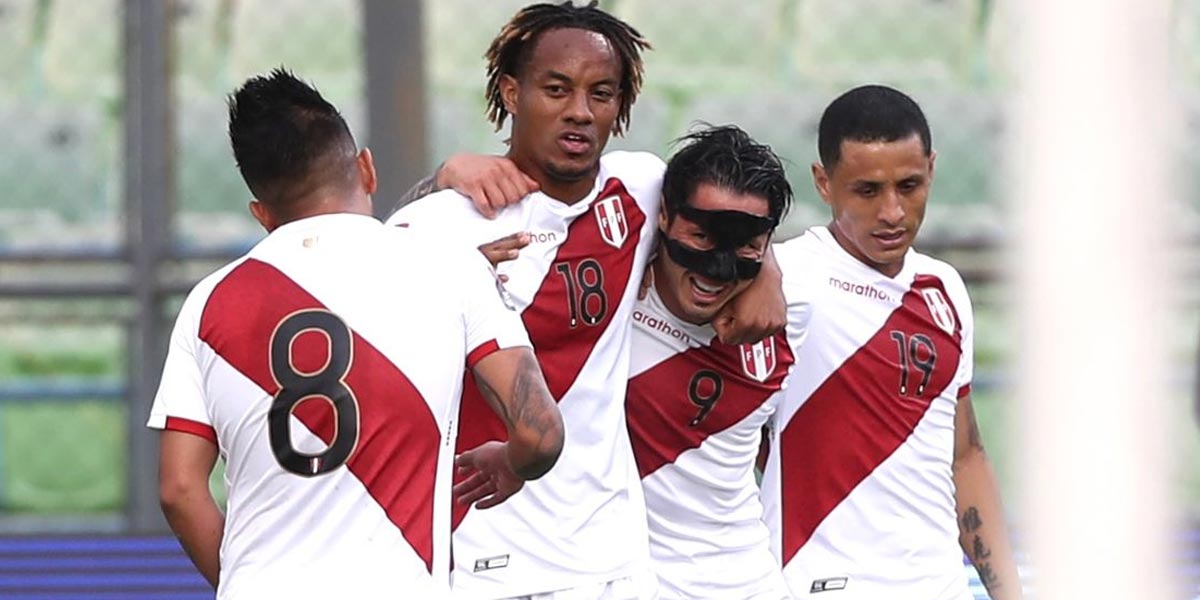 Con cuatro peruanos: Hinchas eligieron el equipo ideal de la fecha 14 de Eliminatorias