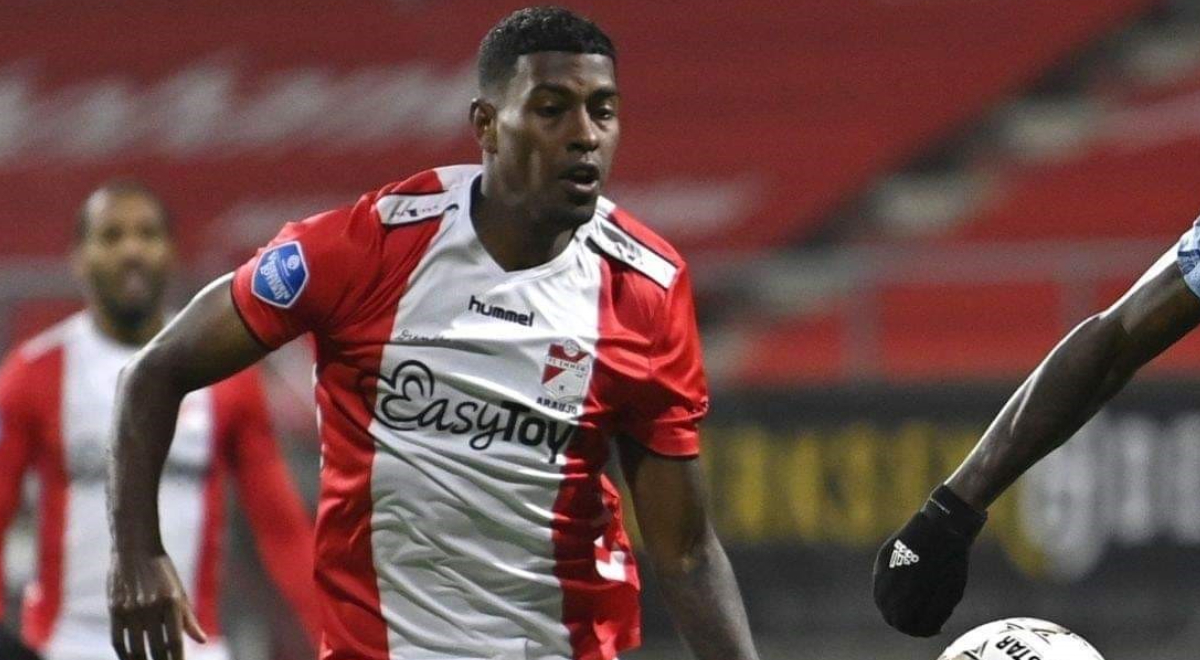 Miguel Araujo titular en la victoria 3-0 del FC Emmen sobre Almere City