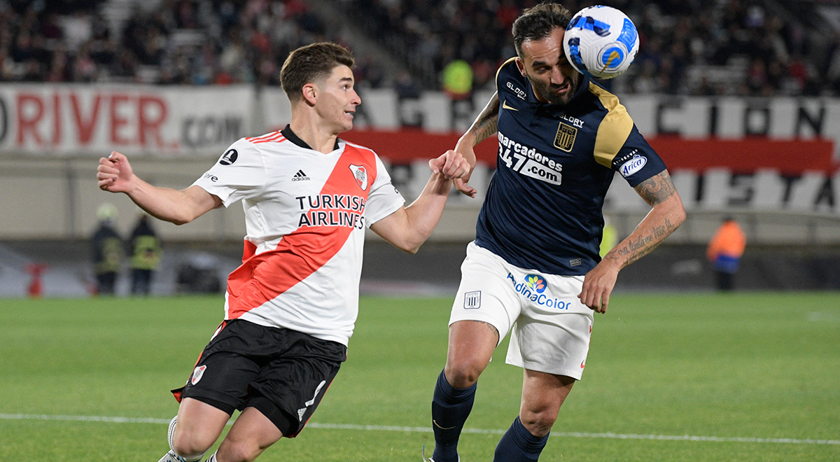 Julián Álvarez y el histórico récord que igualó con sus seis goles a Alianza Lima