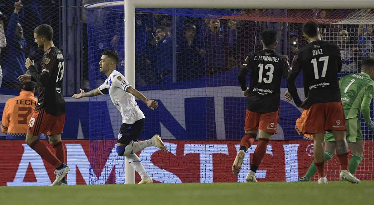 Vélez dio el primer golpe al vencer por 1-0 a River en la ida de los octavos de la Libertadores