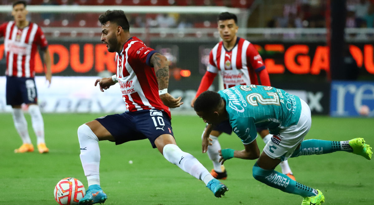 Chivas de Santiago Ormeño no pasó del 0-0 ante León por la Liga MX