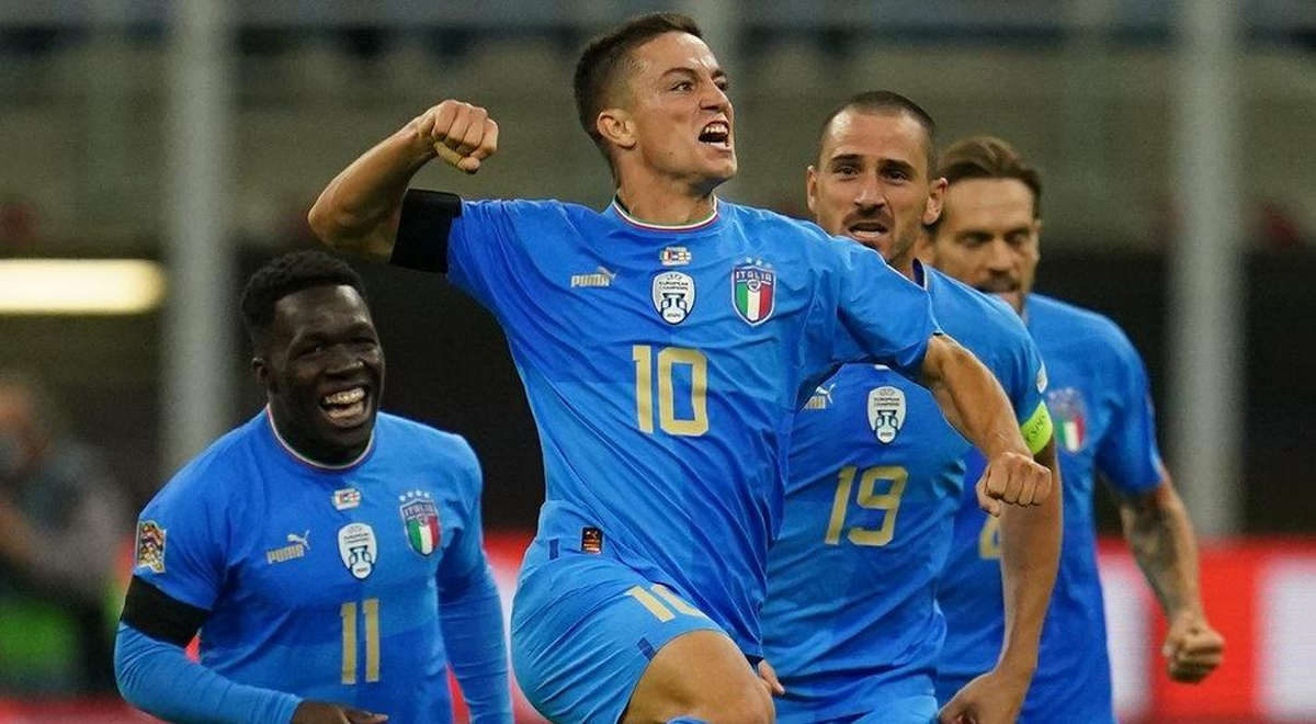 Italia derrotó 2-0 Hungría y clasificó al Final Four de la Nations League: resumen