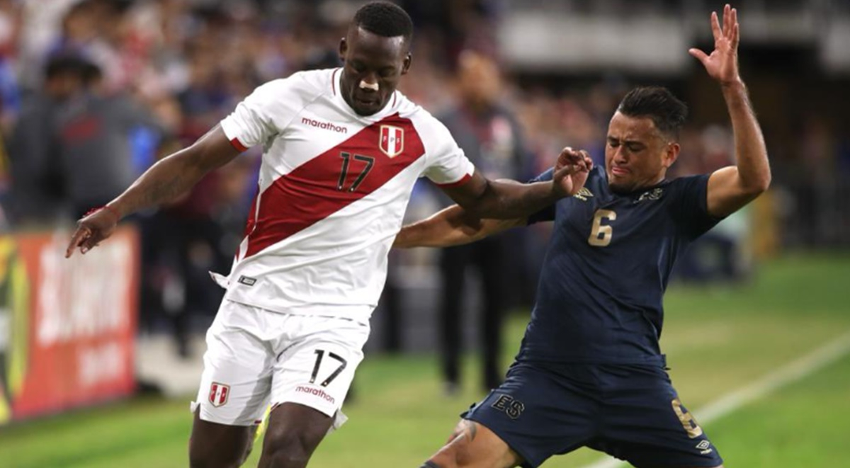 Ni Guerrero ni Pizarro: el increíble récord que alcanzó Advíncula con la Selección Peruana