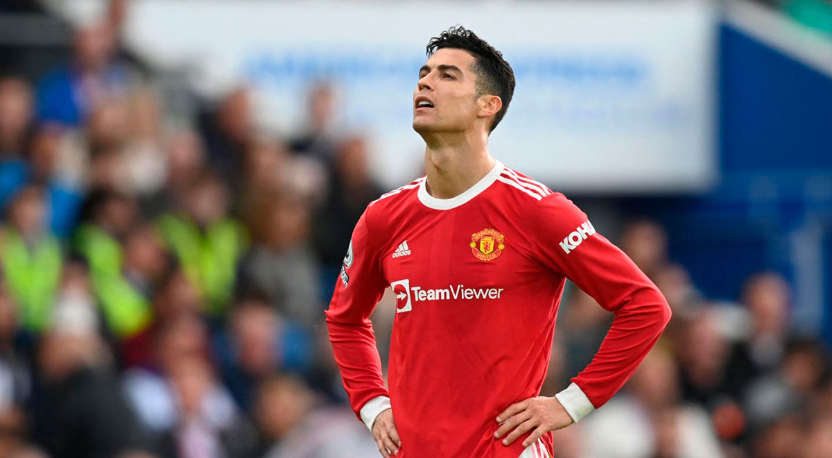 Manchester United hizo oficial la salida de Cristiano Ronaldo con efecto inmediato