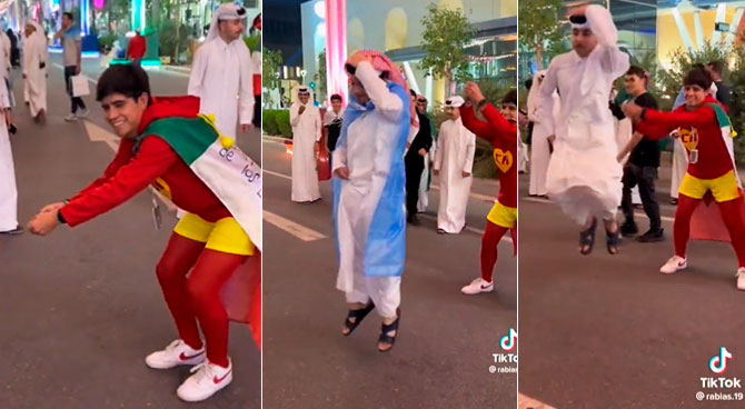 Mexicanos disfrazados del Chapulín Colorado enseñan a 'jeques' a saltar soga en Qatar 2022