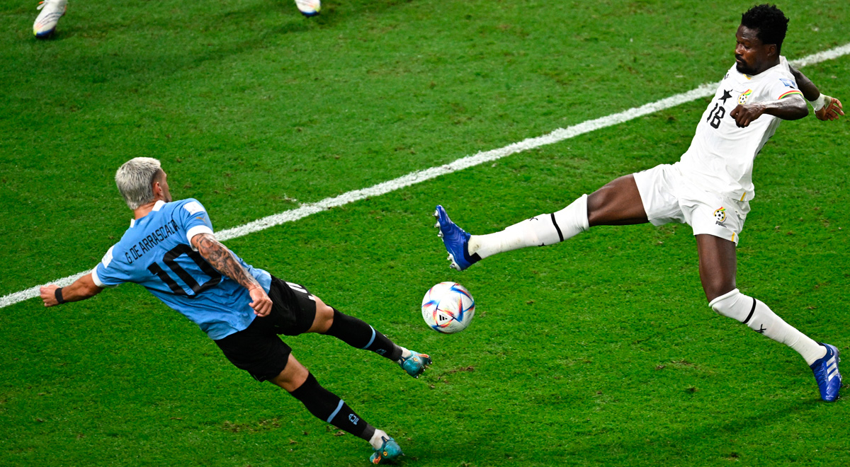 Uruguay cerca de octavos: De Arrascaeta anota el 2-0 ante Ghana con golazo de volea