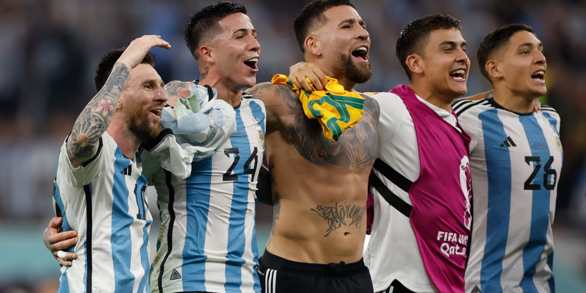 Con Messi en el marcador, Argentina firmo su pase a octavos de final