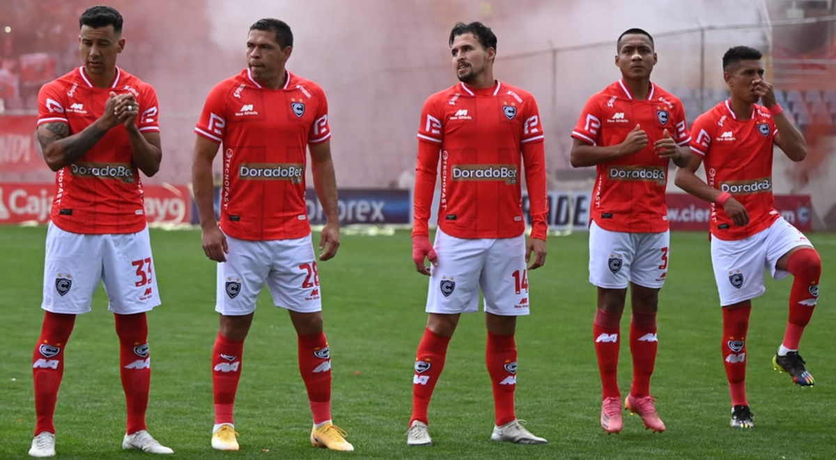 Cienciano fichó a habilidoso argentino que jugó en España y México para la Sudamericana