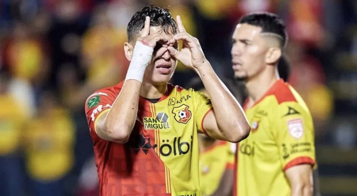 Herediano aplastó 4-1 a Saprissa en el clásico del fútbol 'tico'