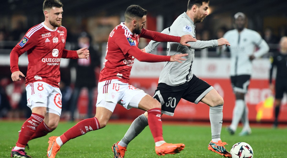PSG derrotó 2-1 a Brest con gol agónico de Kylian Mbappé