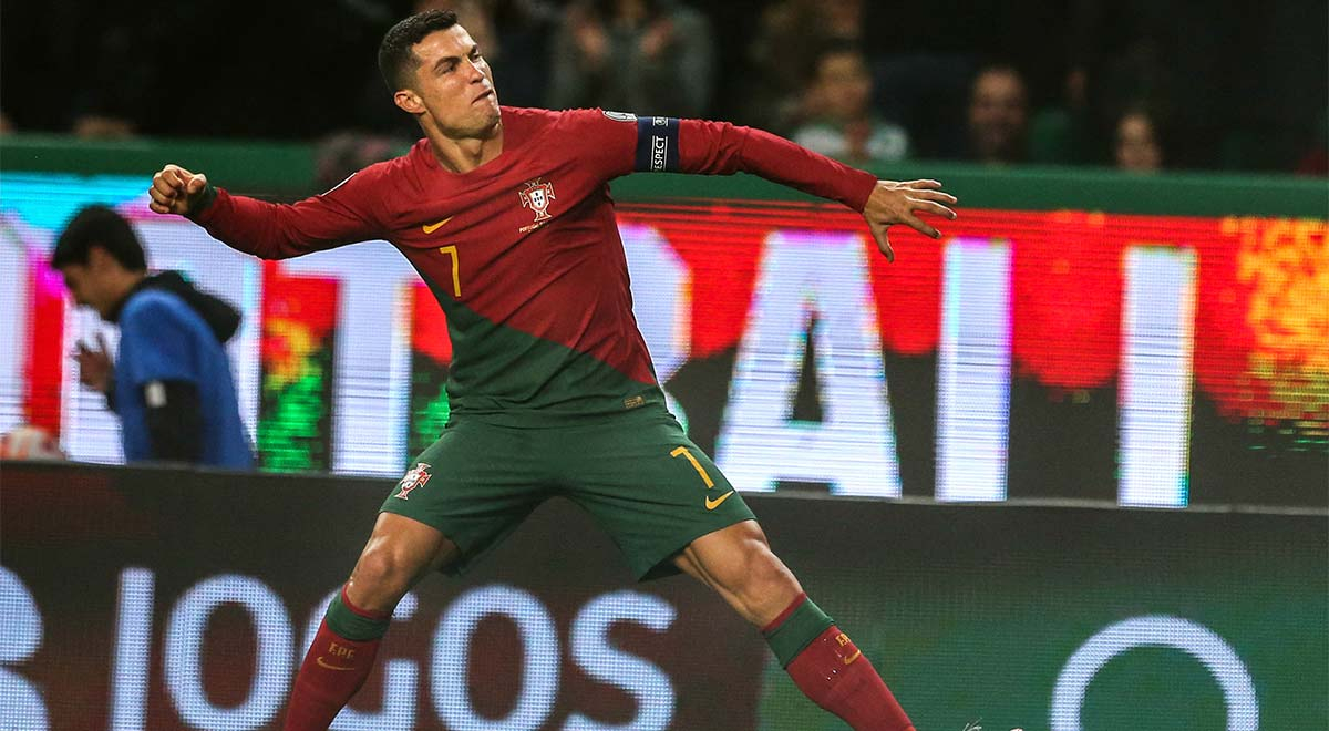 Cristiano Ronaldo anotó golazo de tiro libre y otro de penal en las Eliminatorias Eurocopa 2024