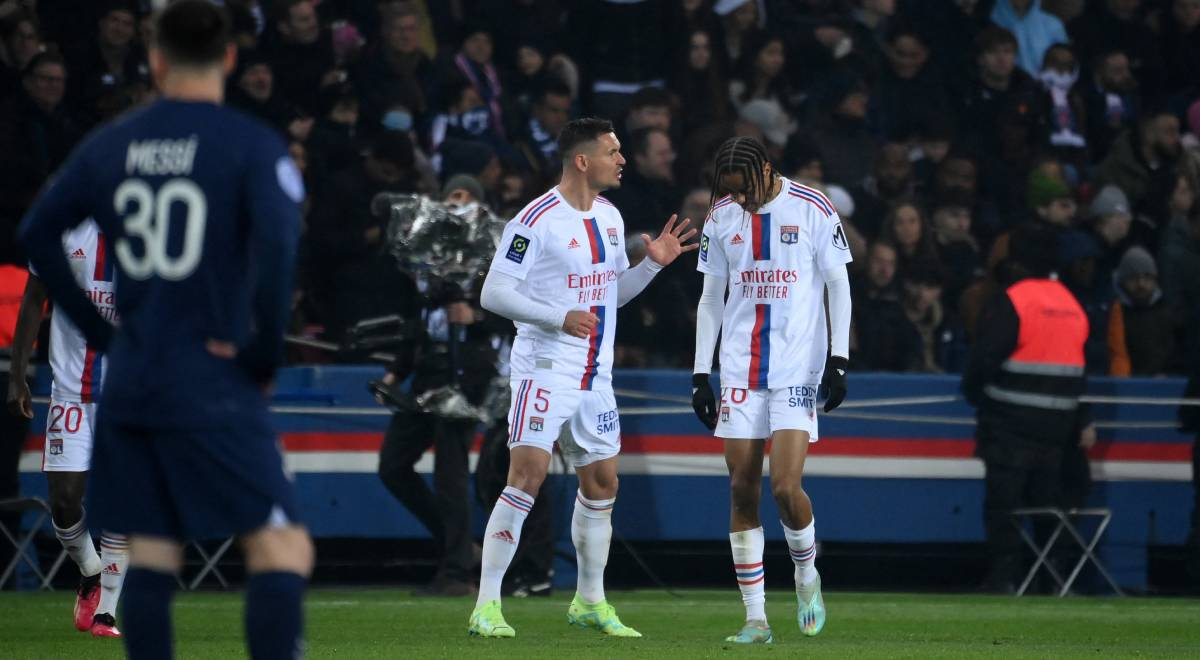 Lyon venció 1-0 al PSG a domicilio, con Messi los 90 minutos por la Ligue 1