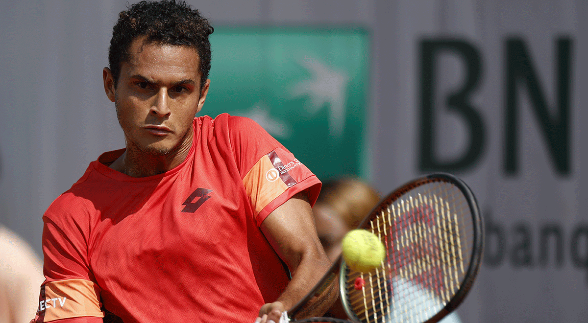 ¡Orgullo peruano! Juan Pablo Varillas se estrenó con victoria en Roland Garros 2023