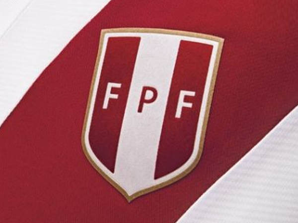 El escudo de la Selección Peruana a lo largo de la historia