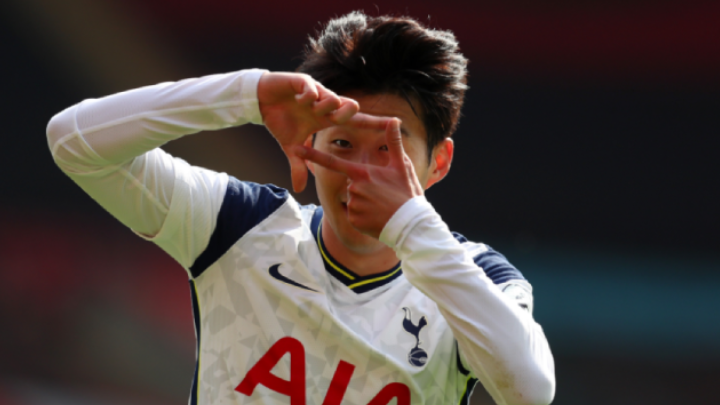 1.+Son+Scores+Stunning+Winner+as+Tottenham+Retain+Top-Four+Hopes