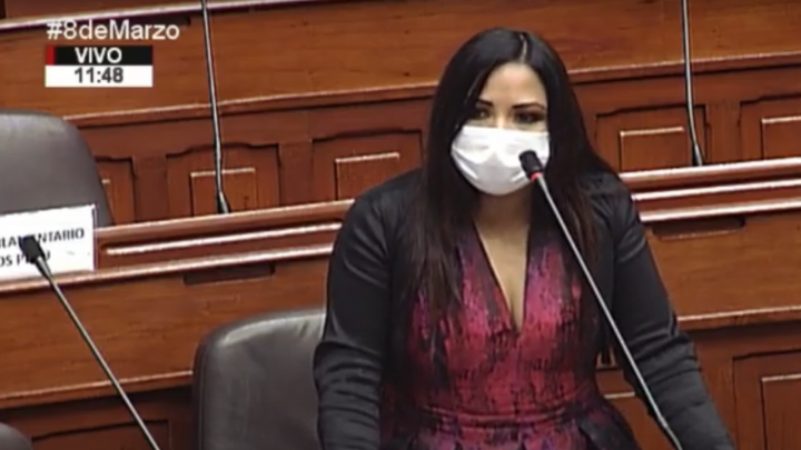 Congresista Cecilia García Arremete Contra Mirtha Vásquez En El Pleno Del Congreso Video 8848