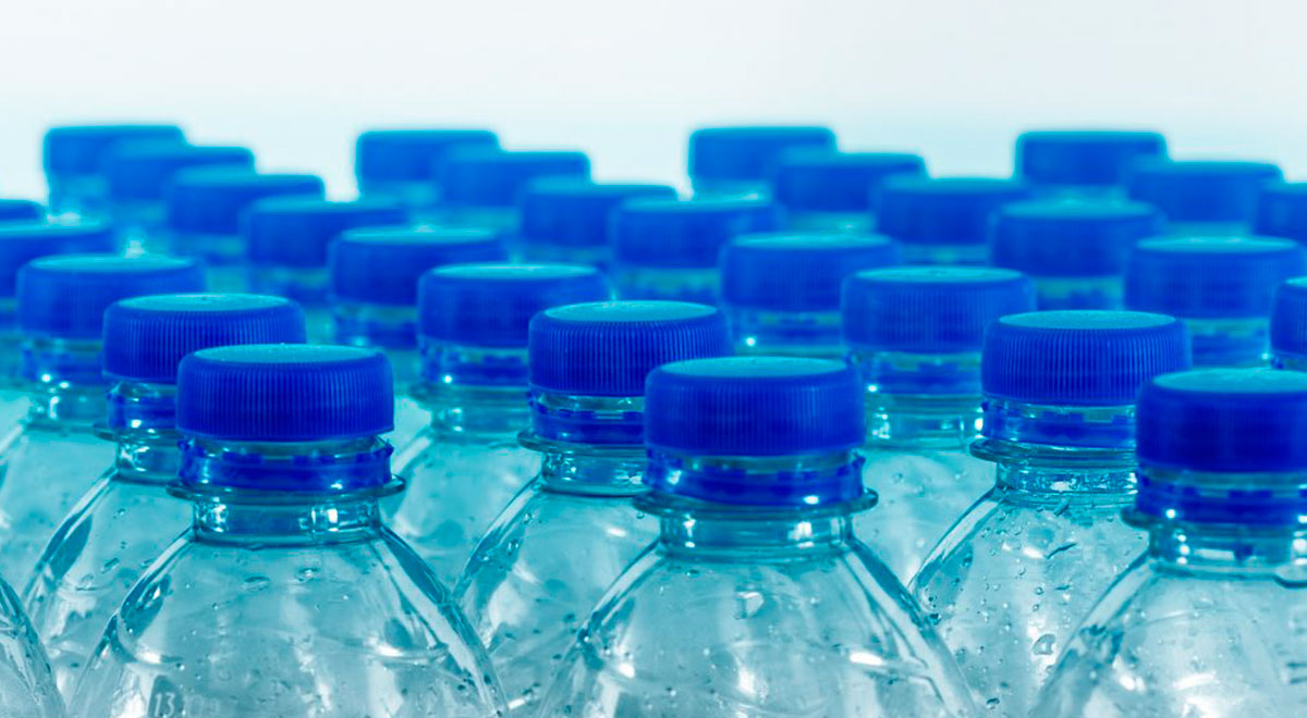 Agua Cristal - Que cada botella que hacemos esté hecha con el 50% de una  botella anterior, es una forma de mostrarte que las cosas buenas, siempre  se devuelven. ¡Nueva imagen, siempre