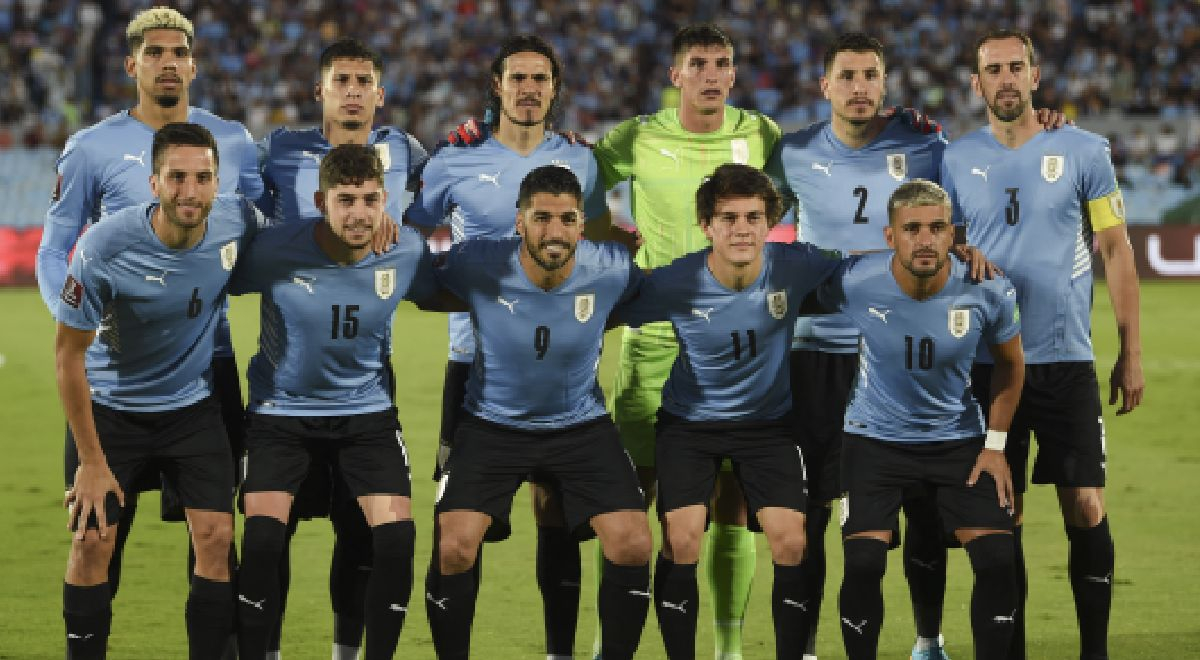 Se divulgó cómo será la camiseta de Uruguay en Catar: tiene las 4 estrellas  - Grupo R Multimedio